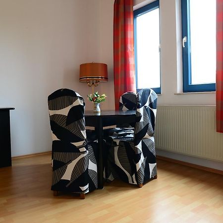 Monteur Und Messewohnung Родгау Экстерьер фото