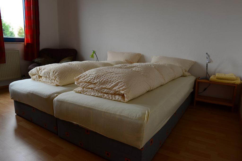 Monteur Und Messewohnung Родгау Экстерьер фото